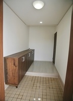 2015005-thumb.jpg